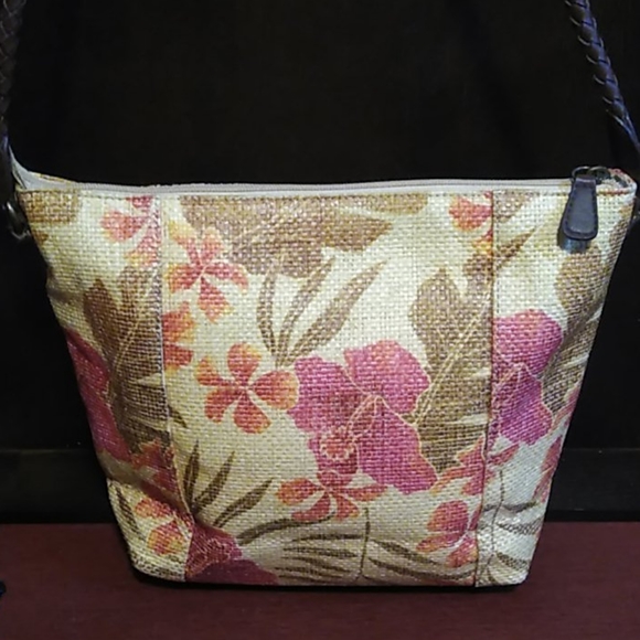 Relic - Picture 2 of 3